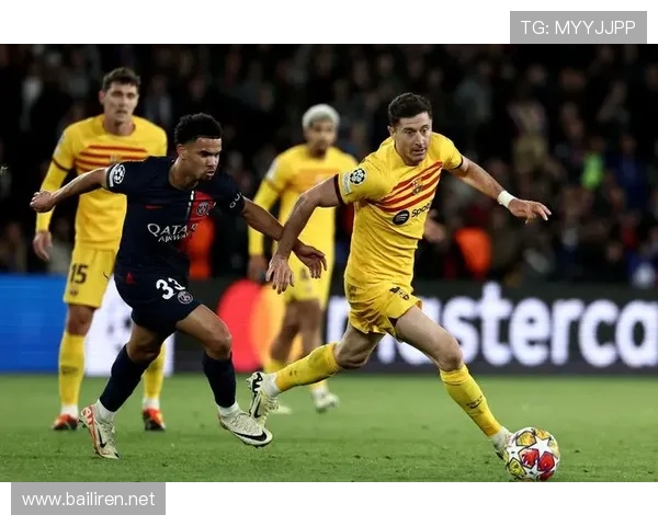 凯恩谈莱万进球纪录挑战称其多次帽子戏法让人敬畏